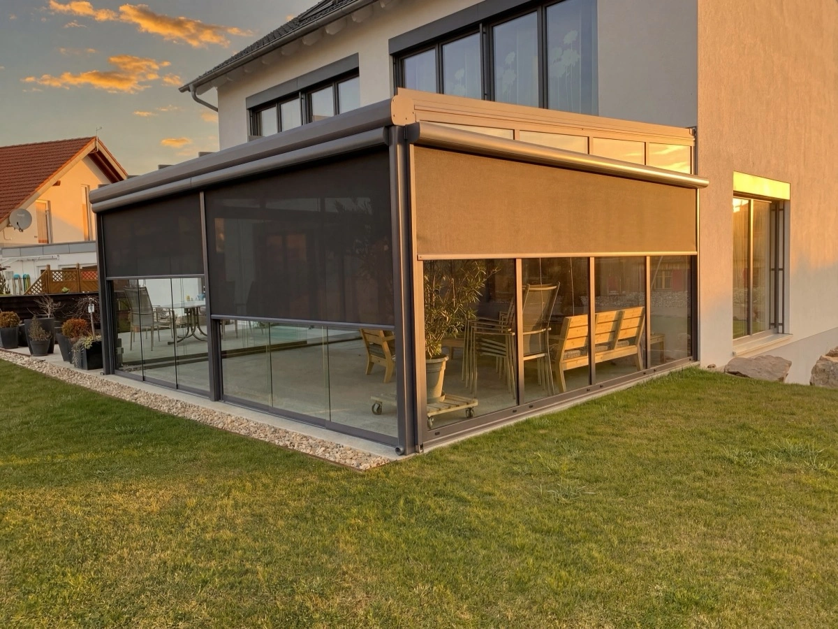 Terrassendach Sunparadise PRIME in der Ausstellung